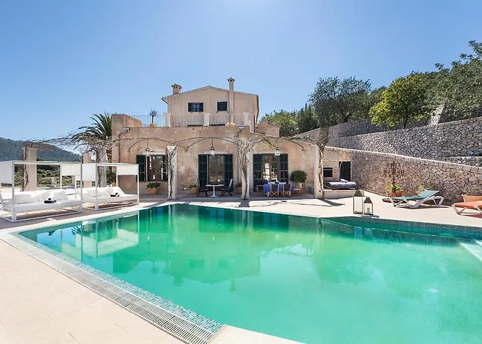 Majestic Holiday Estate Up To 12 In Calvia